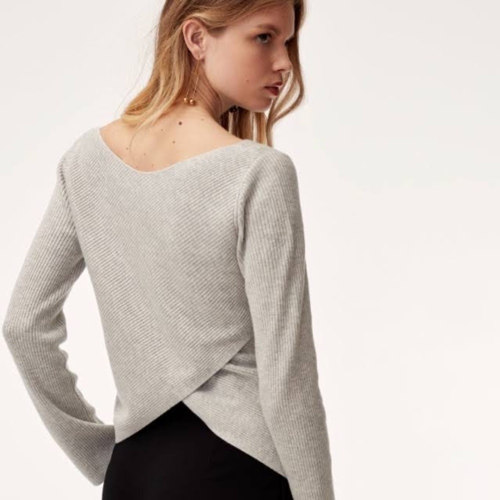 Aritzia Babaton Kitano Crossback Knit Sweater in Gray
